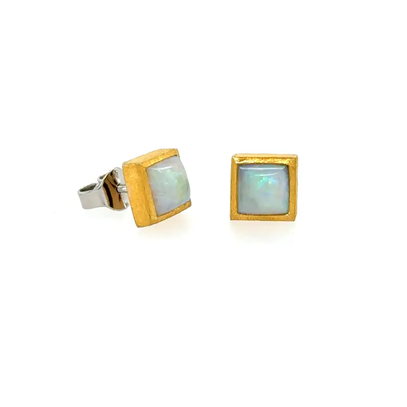 Outback Earrings In Fine Gold, 18K Yellow Gold, And Platinum With Opal 1