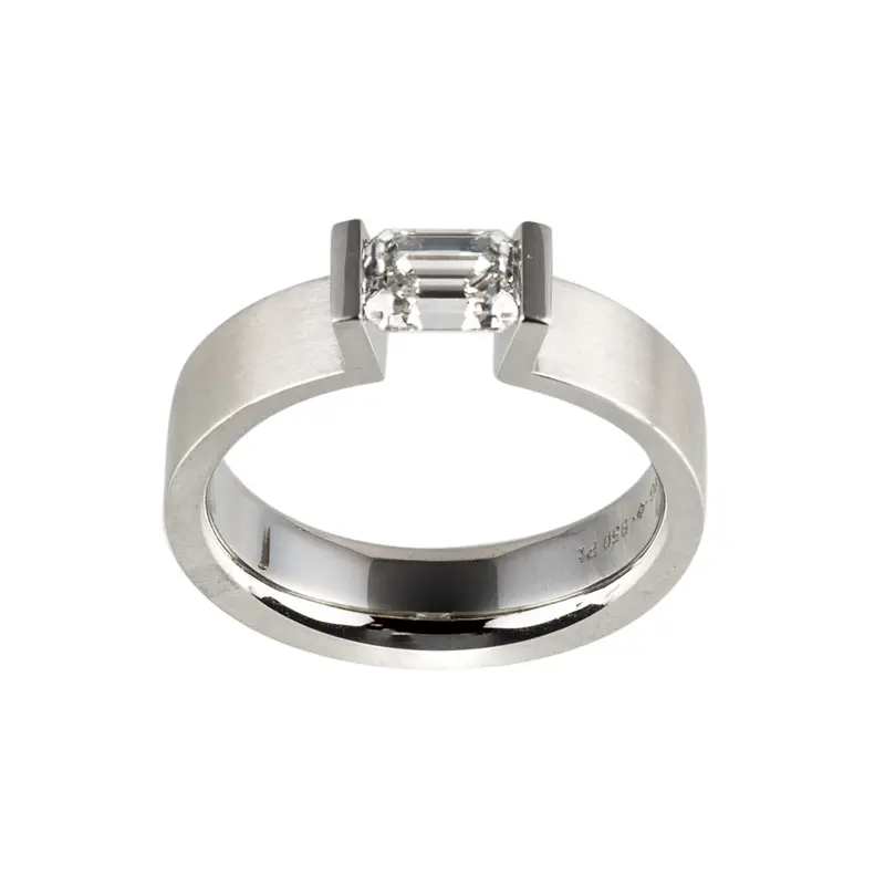 Platinum High-End C-Shaped Tension Ring With Diamond 1