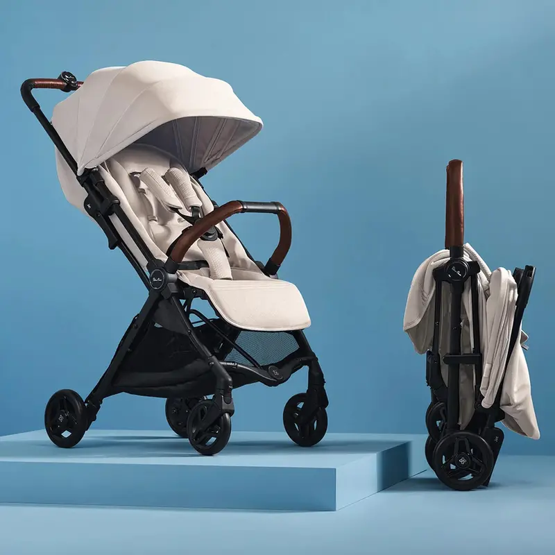Silver Cross Jet 5 Compact Travel Stroller – Sleek, Foldable Single-Seat Design 1