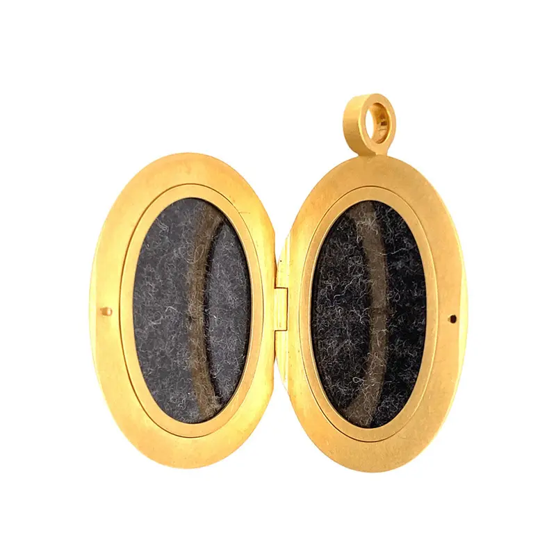 Yellow Gold Forget-Me-Not Medallion 1